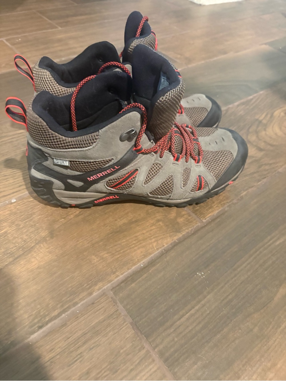 Merrell Men's Gray and Red Hiking Boots